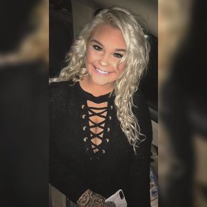 Meet your Posher, Alyssa